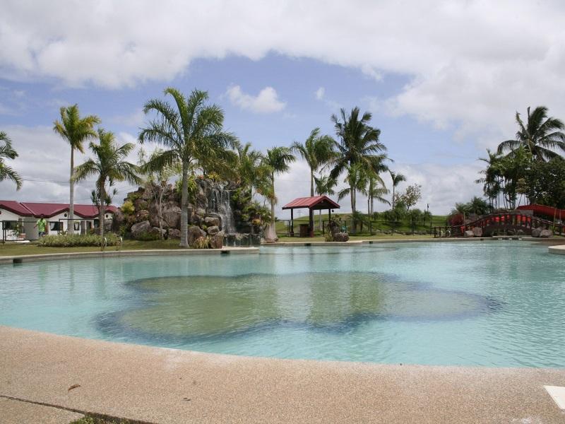 ホテルGraceland Estates And Country Club ルセナ エクステリア 写真